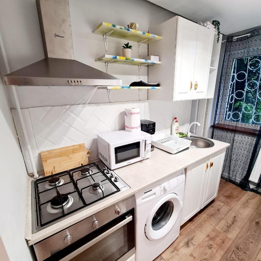 My Cozy Nest - 2 Rooms Apartment Тыргу-Муреш Экстерьер фото
